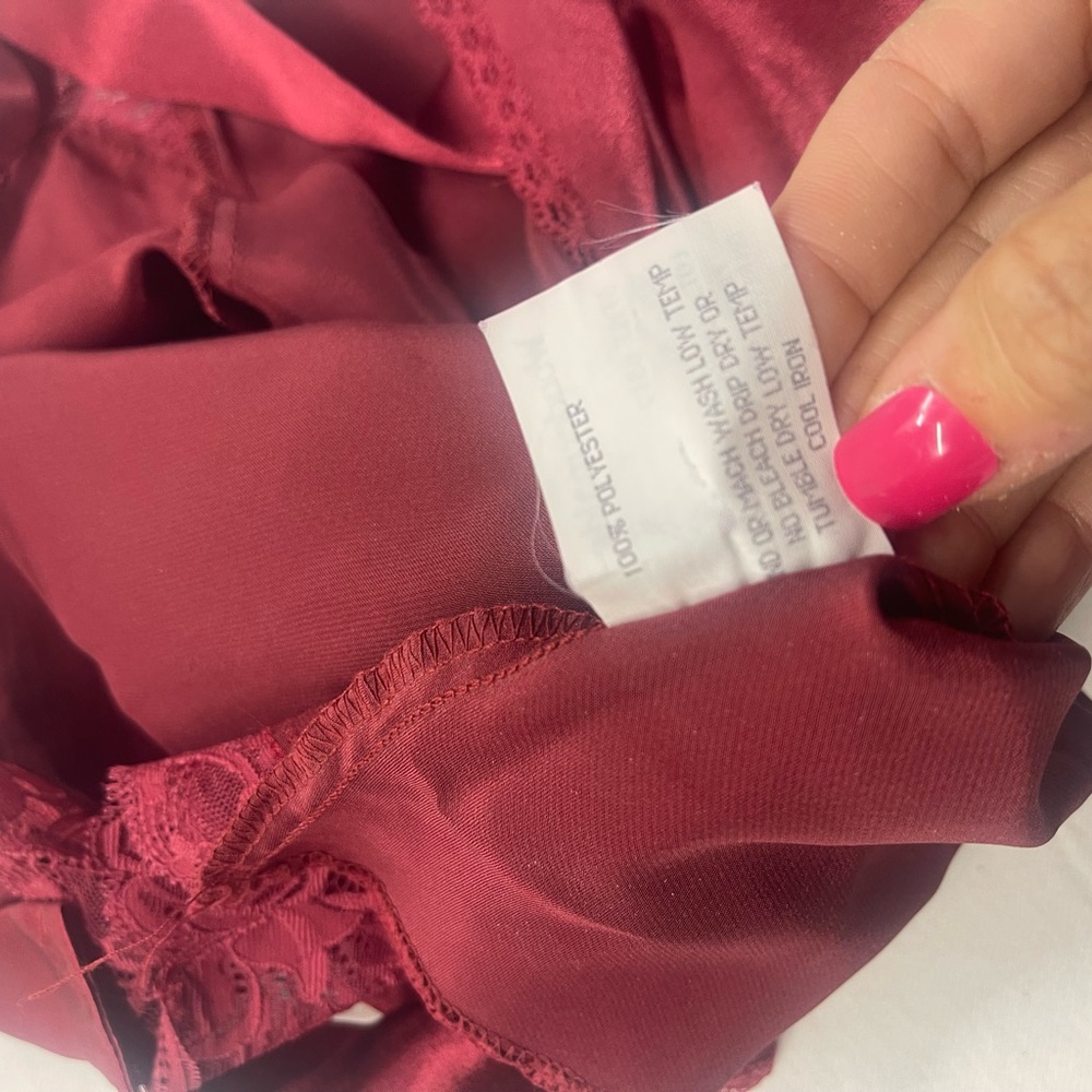 Elegant Red Satin Lace Camisole - Picture 5 of 6